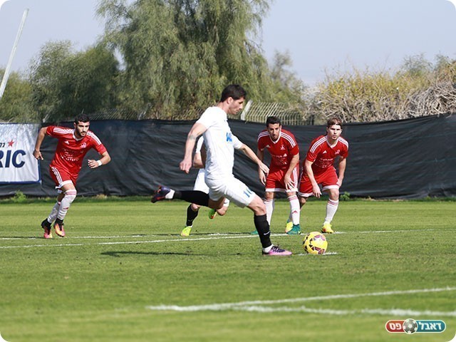 עקיבא כובש (עדי מלול)